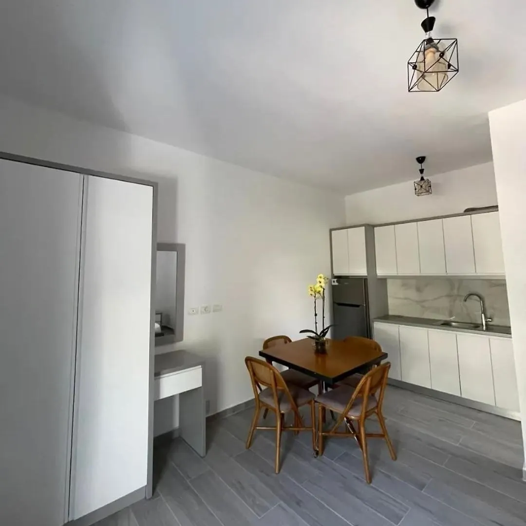 Hotel Krisl Piqeras