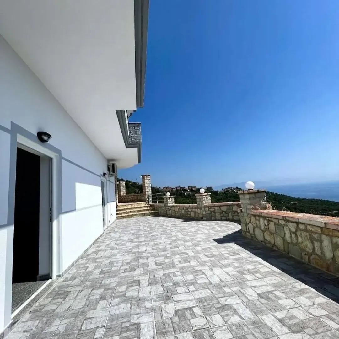 Hotel Krisl Piqeras 4*,  Albanië