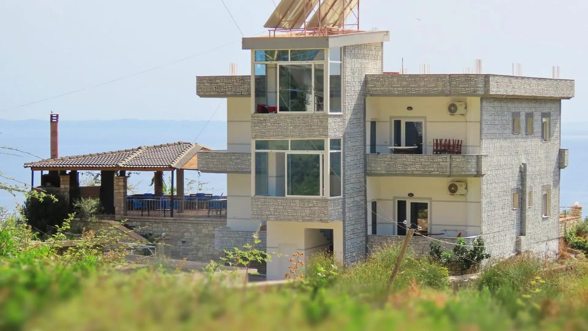 Hotel Krisl Piqeras